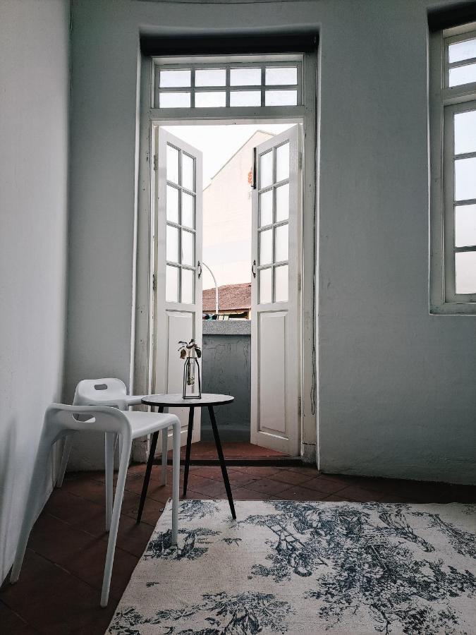 111 Hutton Lane Hostel Джорджтаун Экстерьер фото